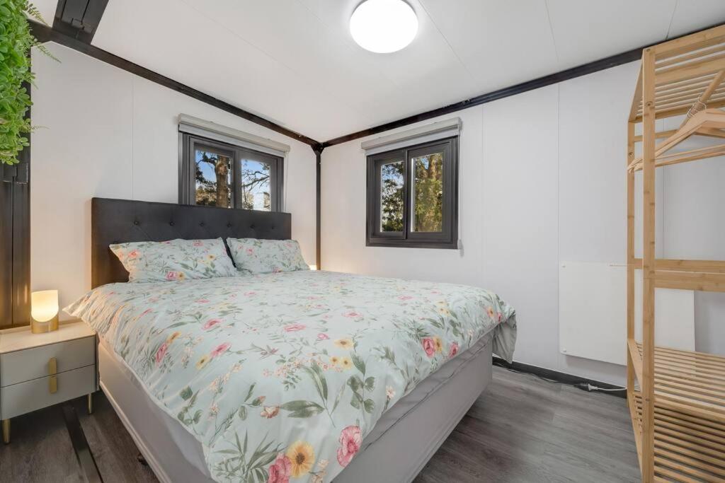 2 Bedrooms Cabin 5 Min To Pukekohe Town Centre Exterior foto